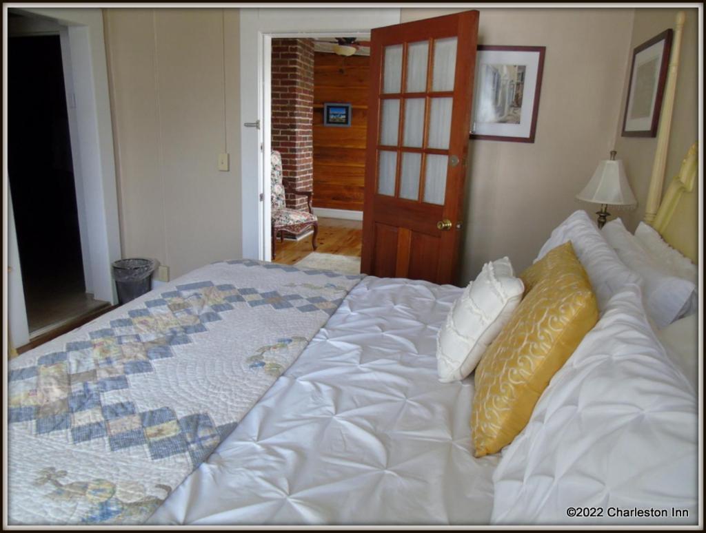 The Charleston Inn Hendersonville Nc Εξωτερικό φωτογραφία