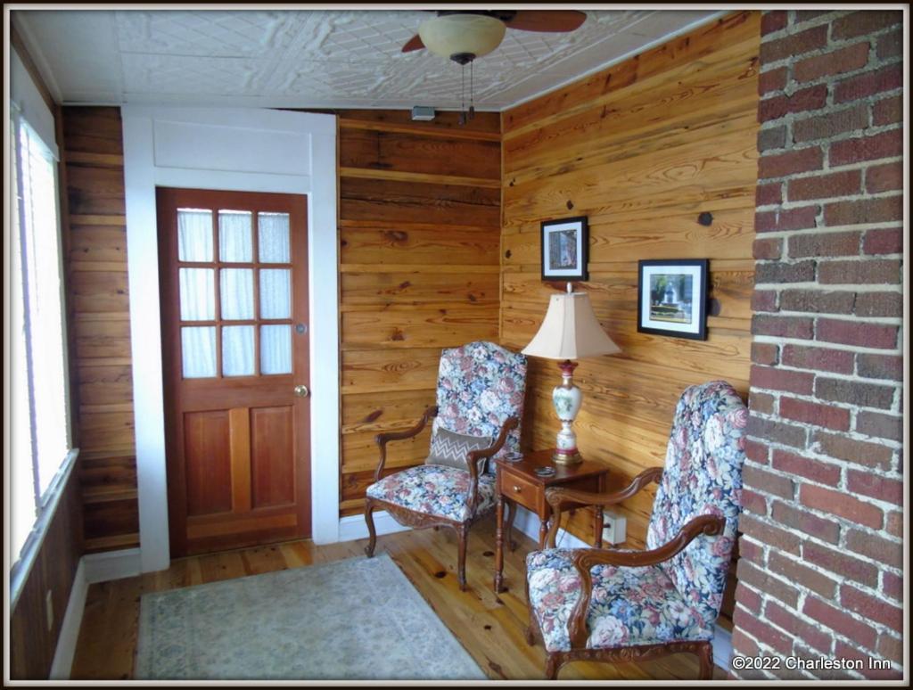 The Charleston Inn Hendersonville Nc Εξωτερικό φωτογραφία
