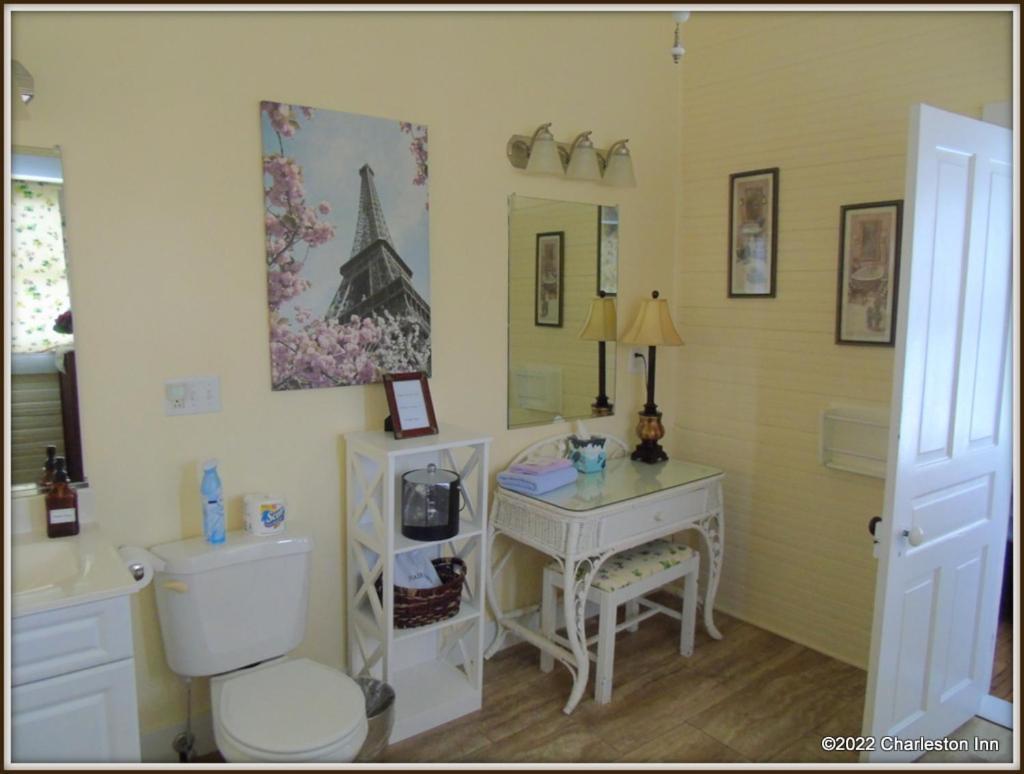 The Charleston Inn Hendersonville Nc Εξωτερικό φωτογραφία