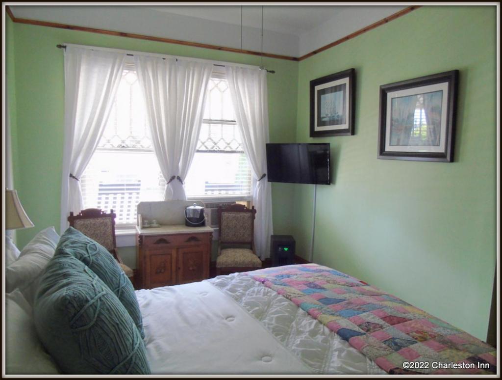 The Charleston Inn Hendersonville Nc Εξωτερικό φωτογραφία