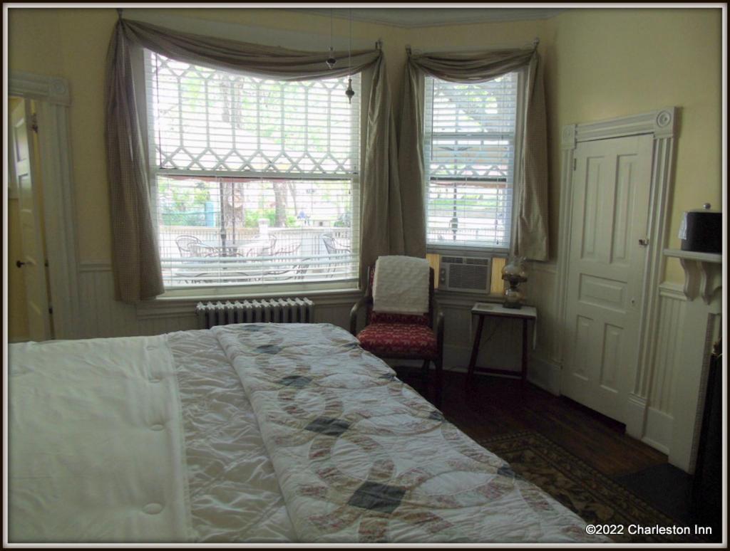 The Charleston Inn Hendersonville Nc Εξωτερικό φωτογραφία