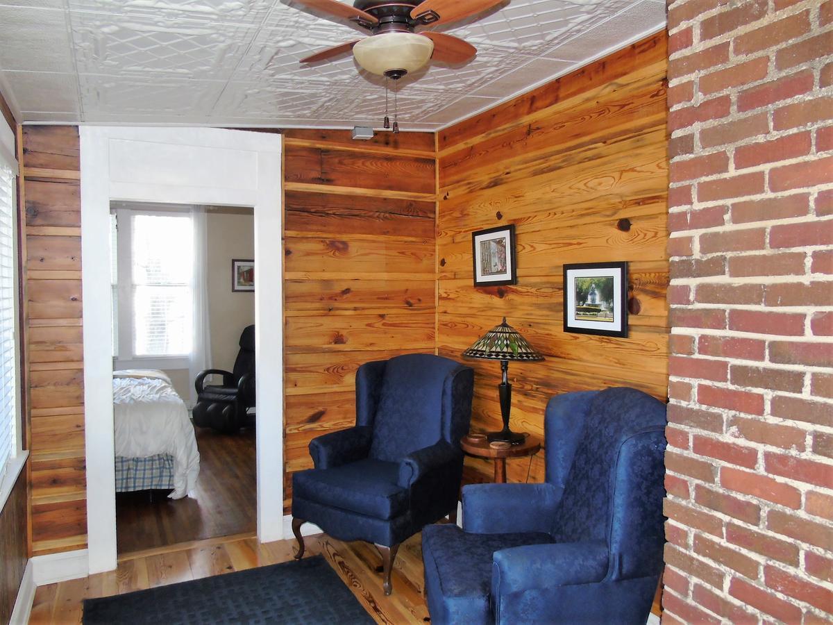 The Charleston Inn Hendersonville Nc Εξωτερικό φωτογραφία